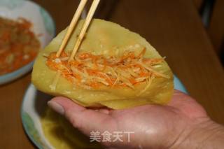 土豆胡萝卜荷叶卷的做法步骤：8