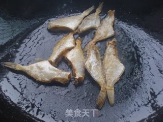 剥皮鱼炸酱面的做法步骤：7