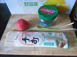 番茄热汤面的做法步骤：1