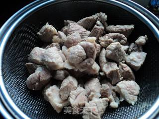 土豆烧肉的做法步骤：3