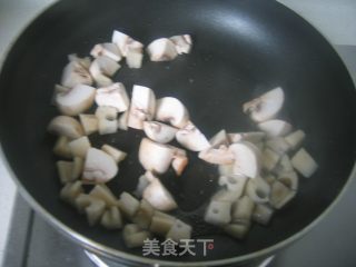 【炸酱面，花样做】素炸酱面的做法步骤：3