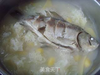 白果黄豆鲫鱼汤的做法步骤：8