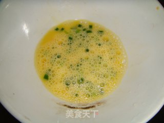 小葱芝麻饼的做法步骤：2