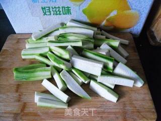 蒜仔烧丝瓜的做法步骤：2