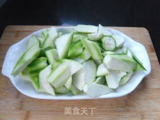 鱼香丝瓜的做法步骤：2