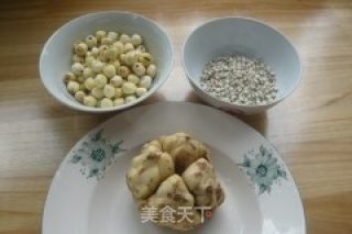 莲子百合薏仁汤的做法步骤：1