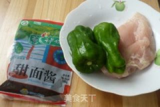 青椒鸡肉片的做法步骤：1