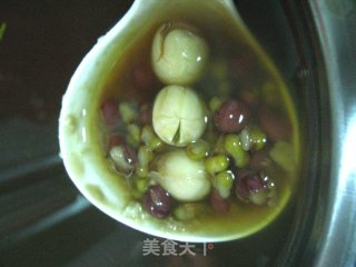红豆绿豆莲子罗汉汤的做法步骤：5