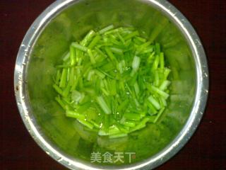 凉拌芹菜的做法步骤：2