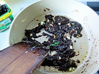 胡萝卜鸡蛋炸酱猫耳面的做法步骤：13
