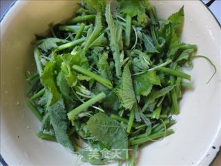 清炒瓜头的做法步骤：2