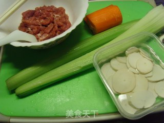 三素炒肉片的做法步骤：1