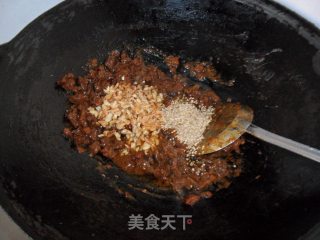 香辣牛肉酱的做法步骤：10