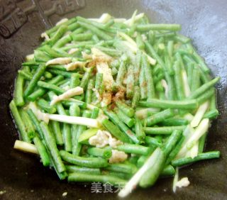 【炸酱面 花样做】豇豆土豆丝炸酱面的做法步骤：8