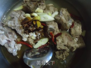 炖腔骨的做法步骤：6
