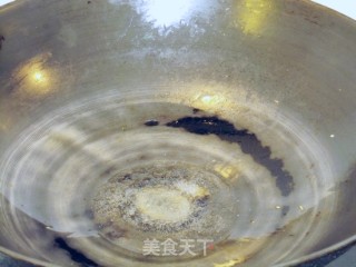 紫苏炒田螺的做法步骤：3