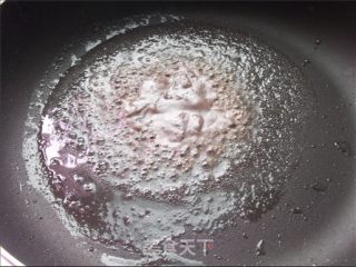 虾酱炒通菜的做法步骤：3
