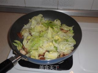 香菇炒卷心菜的做法步骤：5