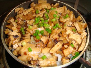 汉味小吃--三鲜豆皮的做法步骤：9