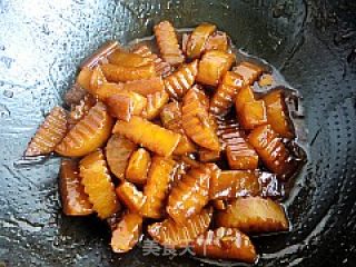 素菜荤做---红烧萝卜的做法步骤：12