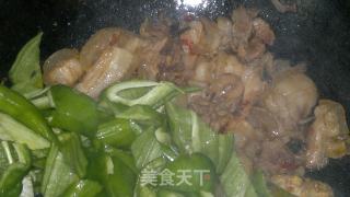 回锅肉的做法步骤：5