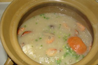 膏蟹鲜虾香菇粥的做法步骤：6