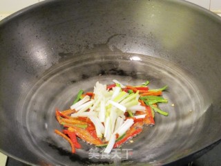 土豆丝炒豆腐干的做法步骤：5