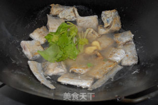 家常烧带鱼的做法步骤：6