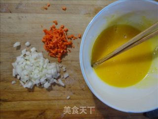 黄金豆丹炒饭的做法步骤：2