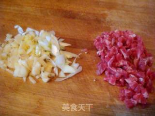 茄丁肉酱绿豆面的做法步骤：3