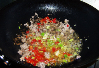 鱼香肉末黑白豆腐的做法步骤：6
