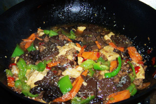 鱼香肉末黑白豆腐的做法步骤：10
