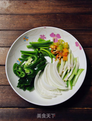 辣炒鸡胗的做法步骤：2