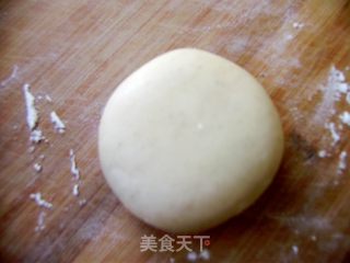 【炸酱面 花样做】五彩猫耳炸酱面的做法步骤：1