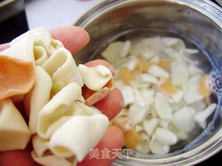 【炸酱面 花样做】五彩猫耳炸酱面的做法步骤：6