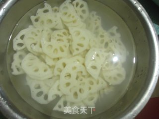 炝炒藕片的做法步骤：4