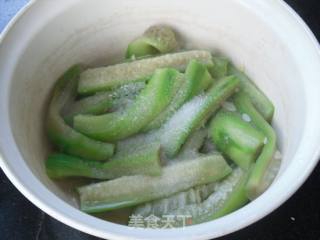 蒜油丝瓜的做法步骤：5