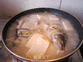 鱼头豆腐汤的做法步骤：10