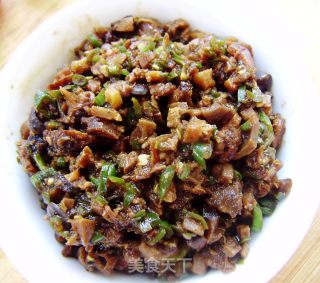 【炸酱面 花样做】辣炒豆腐炸酱面的做法步骤：11