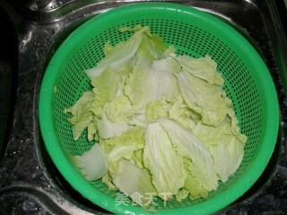 酸辣白菜的做法步骤：1