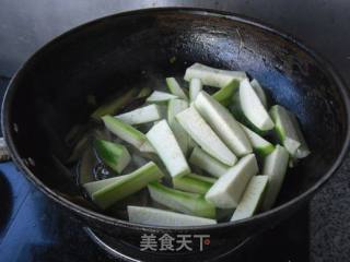 【茄条烧丝瓜】的做法步骤：7