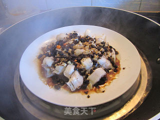 蒜头豆豉蒸海鳝的做法步骤：5