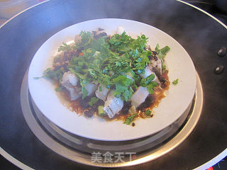 蒜头豆豉蒸海鳝的做法步骤：6