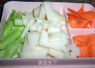 秋季混搭养生菜--培根百合西兰花的做法步骤：3