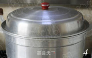 湘鄂结合的新派蒸菜 剁椒粉蒸鲶鱼的做法步骤：4