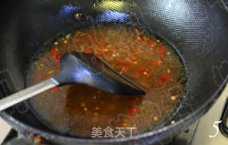 湘鄂结合的新派蒸菜 剁椒粉蒸鲶鱼的做法步骤：5