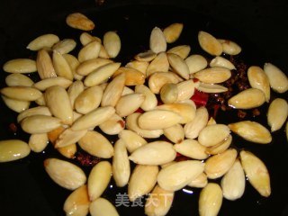 麻辣杏仁的做法步骤：5