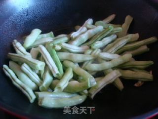 【家常菜】芸豆土豆红烧肉的做法步骤：2