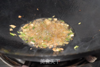 爆炒鱿鱼卷的做法步骤：6