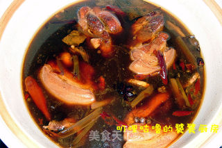 肉夹馍的做法步骤：1